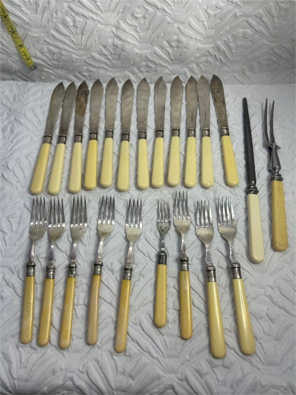 23- Piece Fish Cutlery and carving set